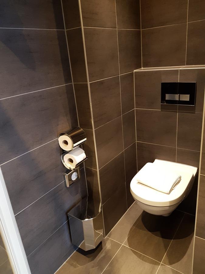 Quintuple Room (3 Adults + 2 Children)